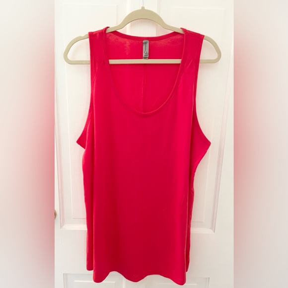 NWOT Bundle of Women’s Tee and Tank Size 2X - Picture 5 of 6